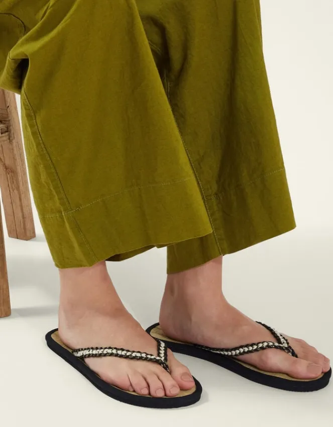 Accessorize Braided Seagrass Flip Flops Black