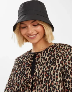 Accessorize Water-Resistant Rain Hat Black